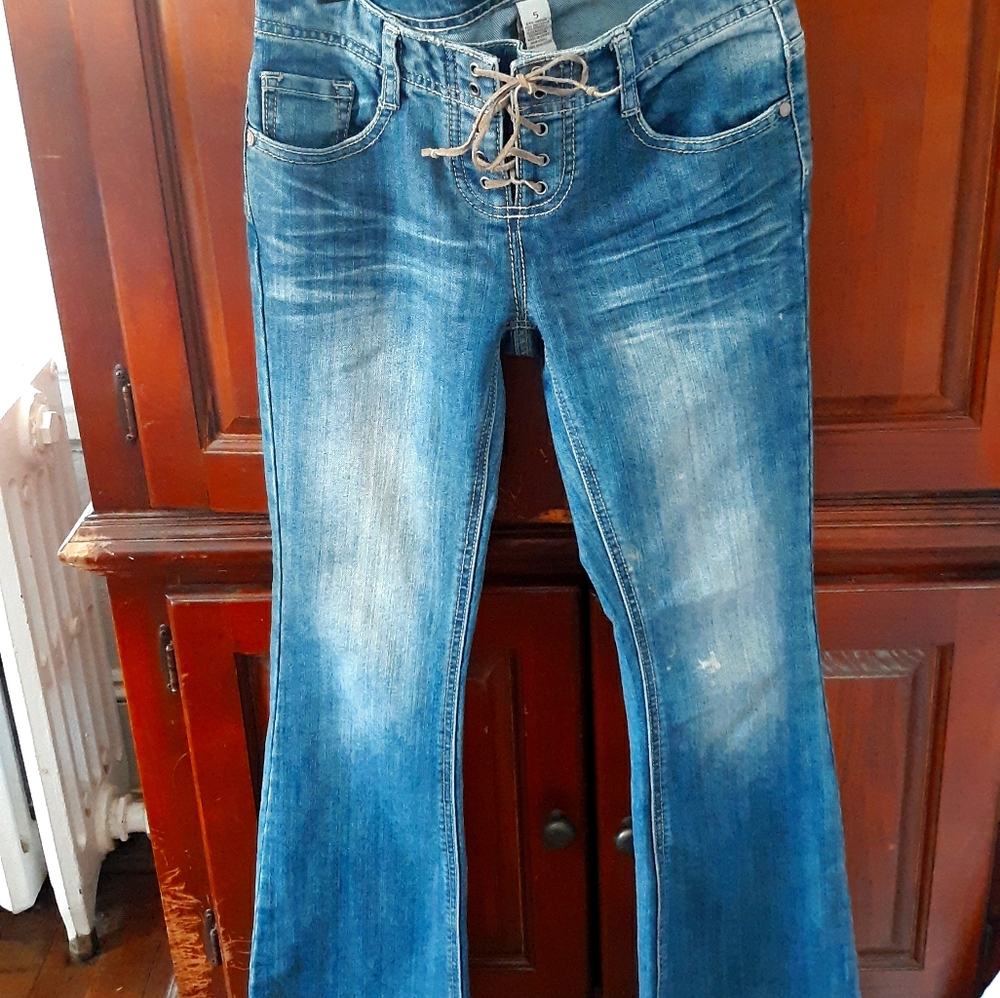 Jean's